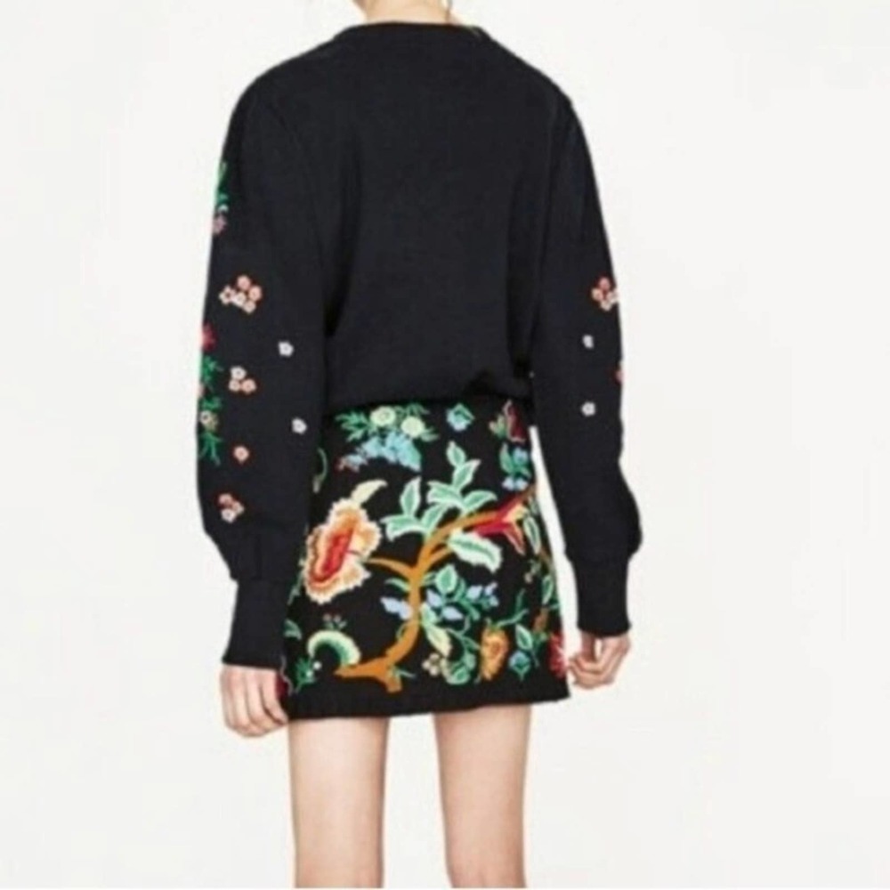 ZARA Woman Embroidered Pleated Hem Mini Skirt Size XS NWT - Picture 10 of 13